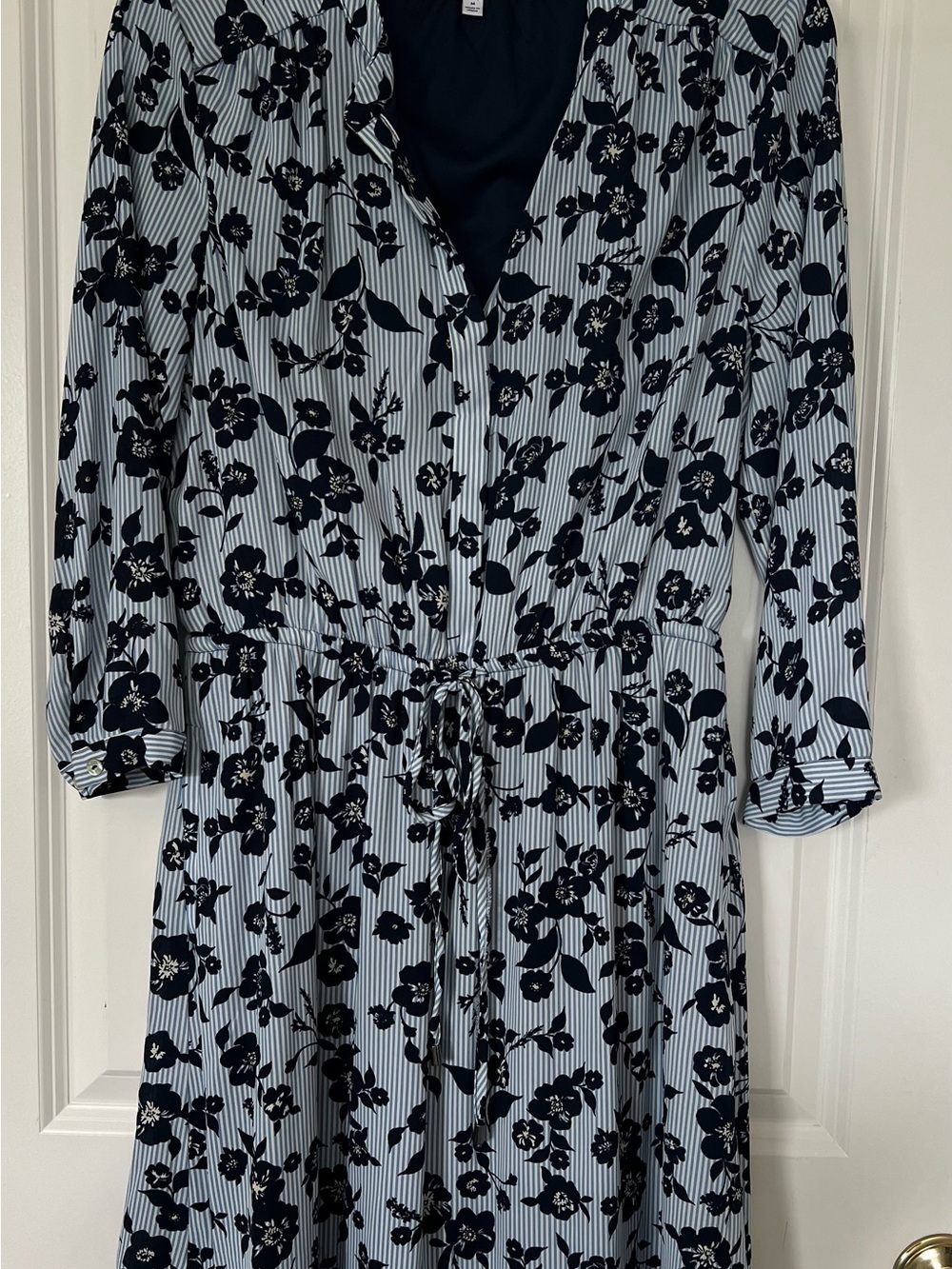 Navy flowers and striped lined mini dress with pockets super cute size Medium
